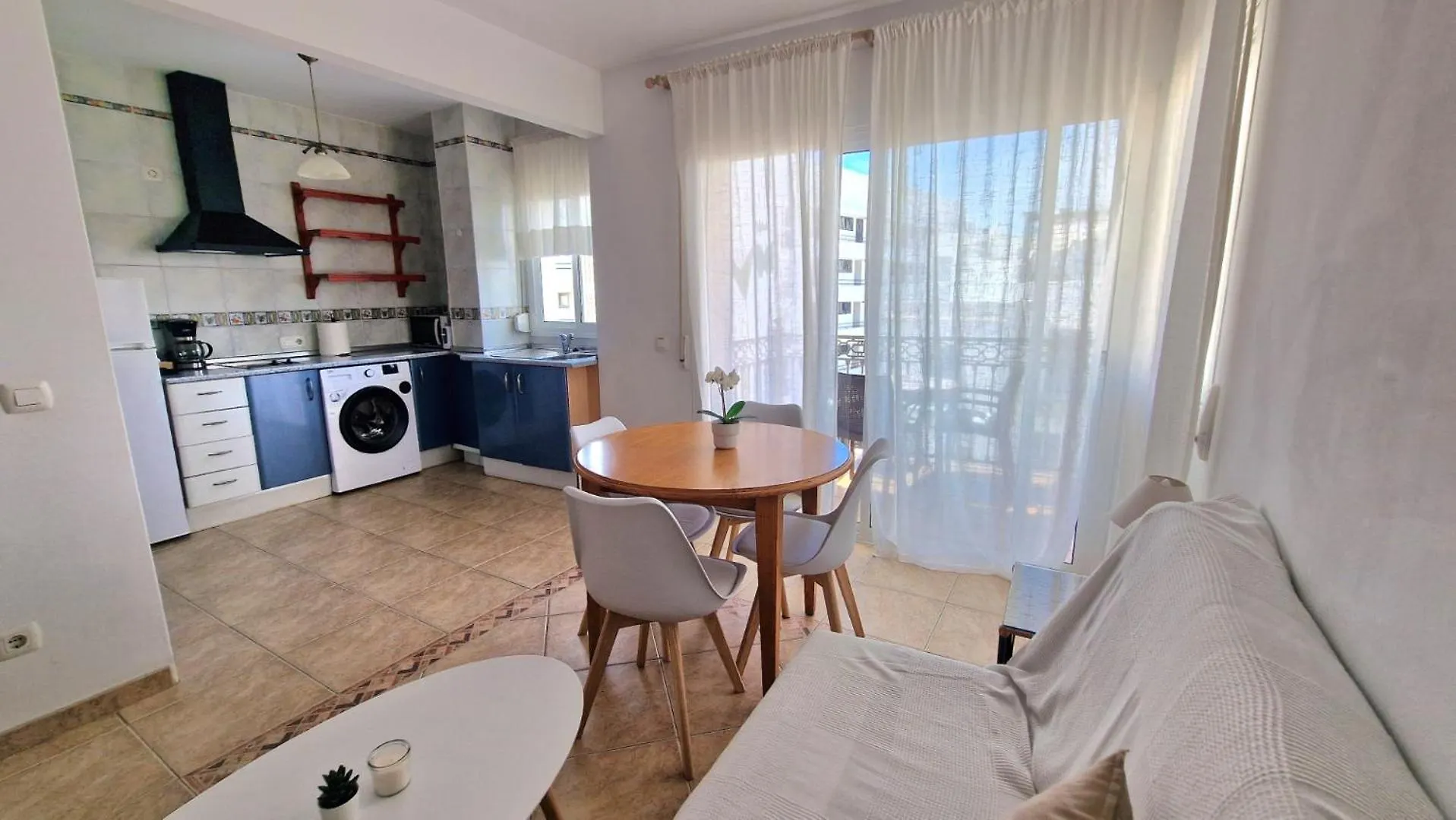 Aparthotel Apartamentos Latin Nerja