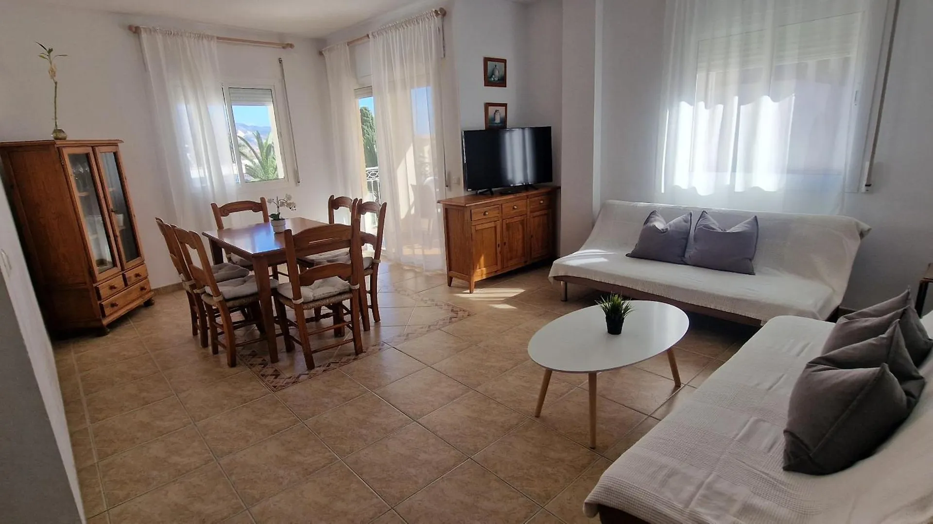Apartamentos Latin Nerja