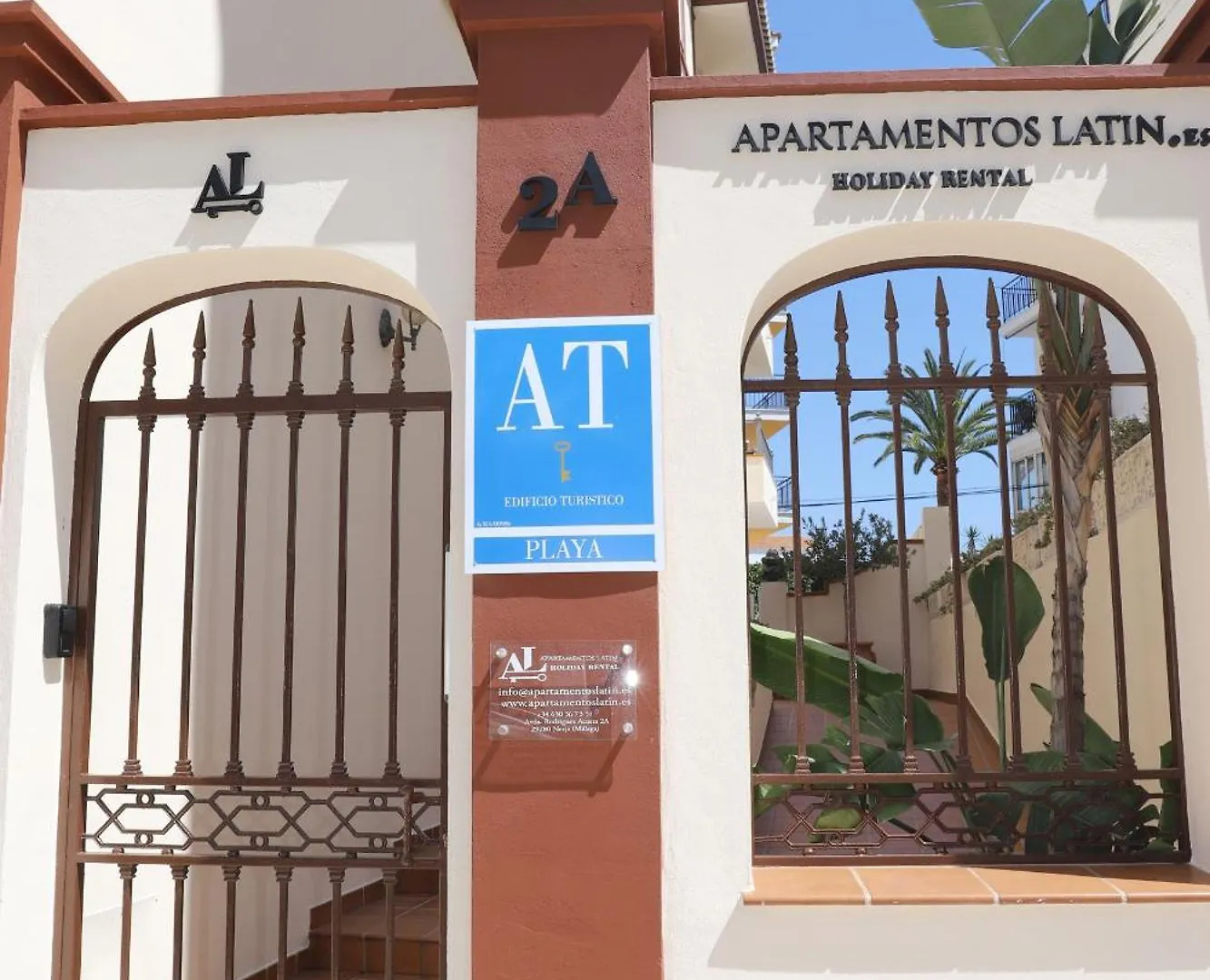 Apartamentos Latin Nerja 0*,