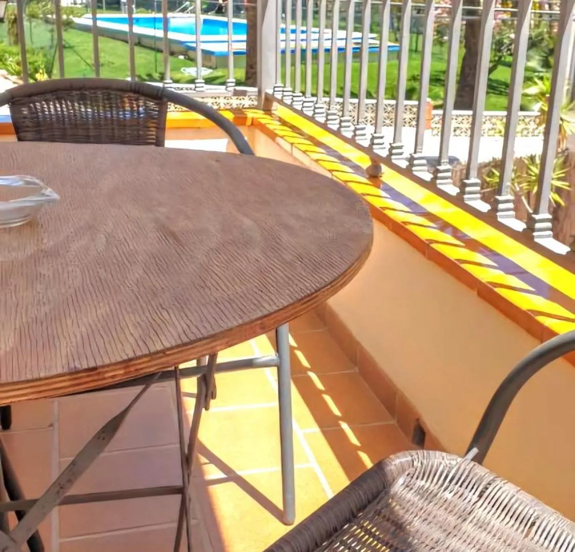 Apartamentos Latin Nerja 0*,