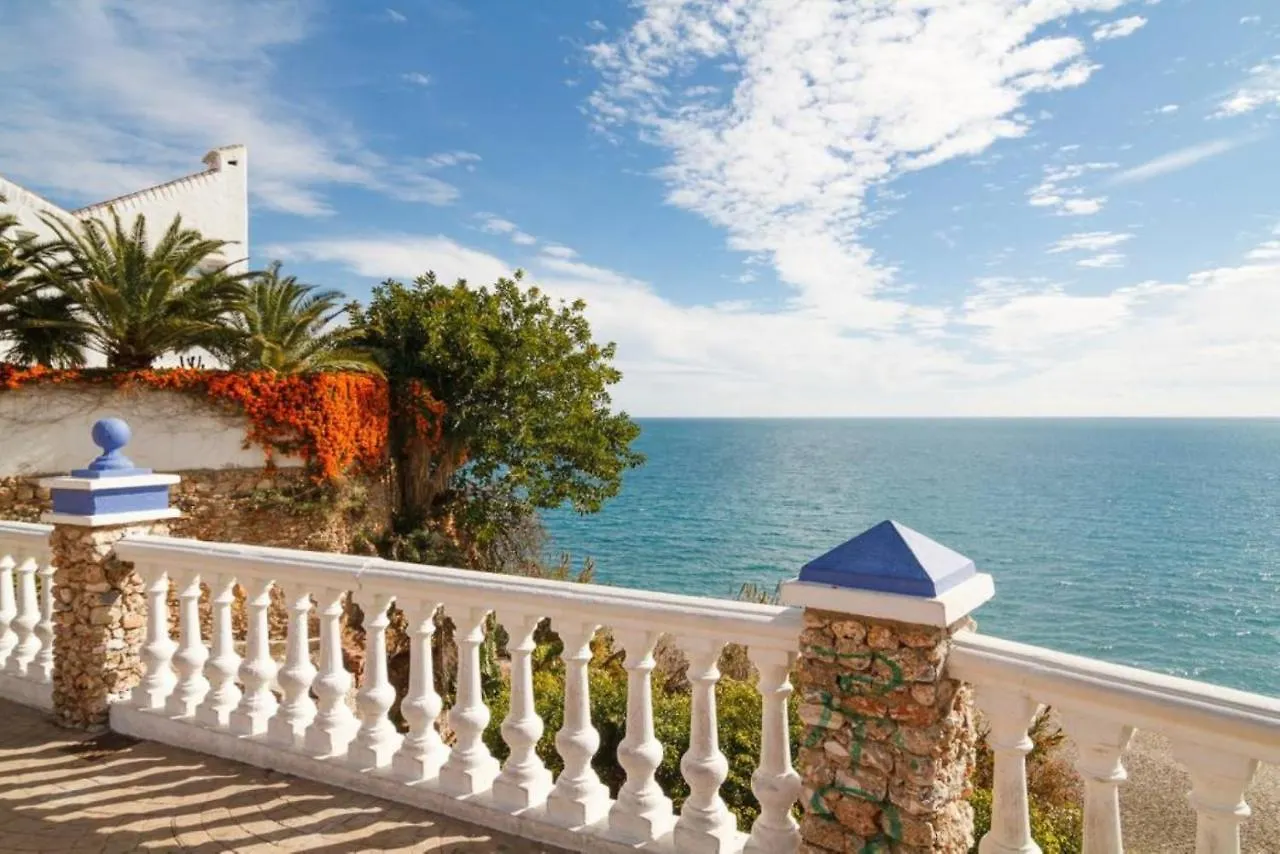 Apartamentos Latin Nerja 0*,
